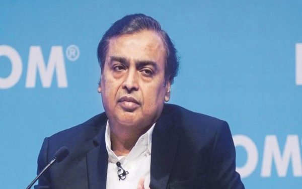 Reliance to pay twice to those employees who earn below ₹30,000