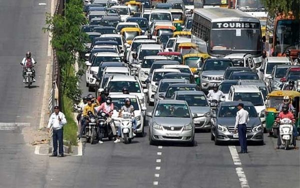 Delhi Traffic Alert: Which roads and borders are closed, which are open