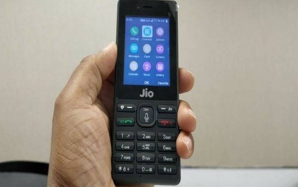 Reliance Jio is offering buy 1 get 1 free on plans for JioPhone Customers
