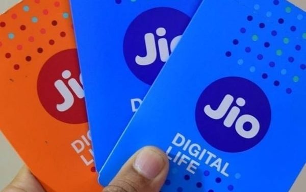 Jio prepaid plans offering data, unlimited calls under Rs 200