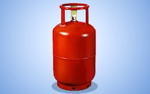 Commercial LPG Cylinder Price Hiked By Rs. 250. Check latest rates