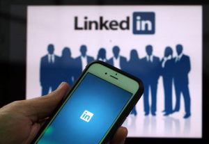 compelling arguments for creating a LinkedIn profile